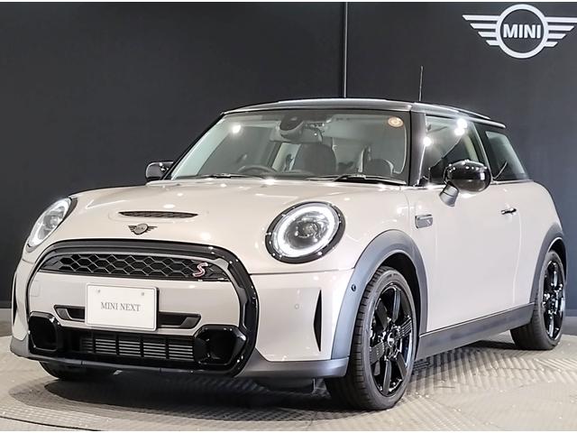 ＭＩＮＩ クーパーＳプレミアムプラスパックエッセンシャルトリム　ヘッドアップディスプレイ　ＬＥＤヘッドライト　アップルカープレイ　バックカメラ　ＰＤＣセンサー　シートヒーター　１７インチＡＷ　コンフォートアクセス　ミラーＥＴＣ（68枚目）