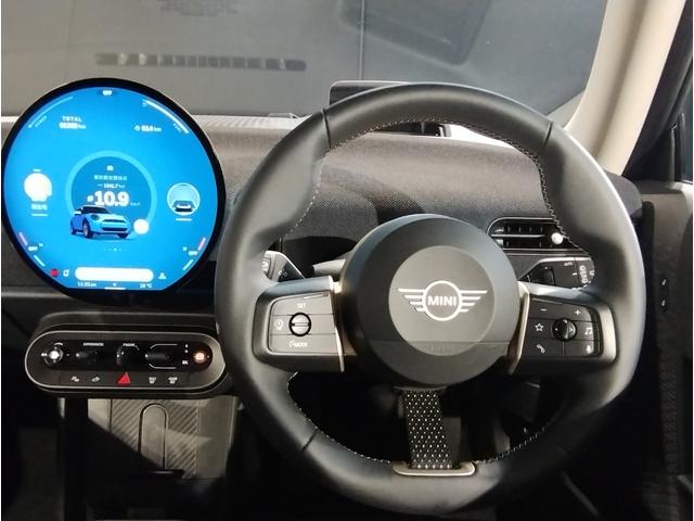 ＭＩＮＩ クーパーＣ　クラシック・トリム　弊社デモレンタ　クラシックトリム　ステアリングヒーター　シートヒーター　純正ＨＤＤナビ　ヘッドアップディスプレイ　バックカメラ　ハーフレザーシート　アクティブクルーズコントロール　障害物センサー（51枚目）