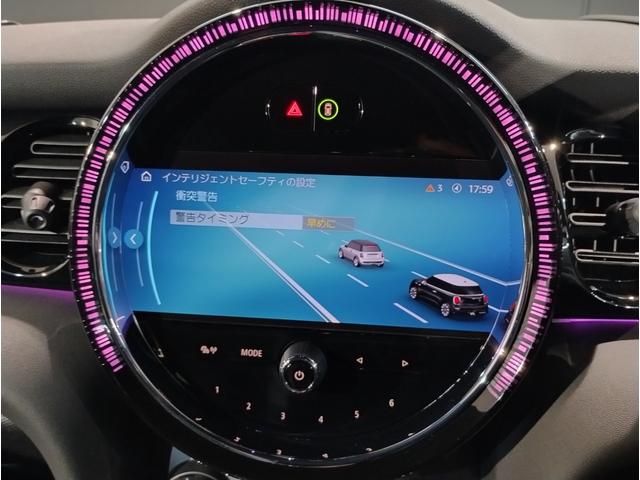 MINI ジョンクーパーワークス ジョンクーパーワークストリム JCWトリム・18インチホイール・ピアノブラックエクステリア・JCWスポーツシート・アップルカープレイ・ヘッドアップディスプレイ・衝突軽減ブレーキ・パーキングアシスト・バックカメラ・ドライビングモード(28枚目)