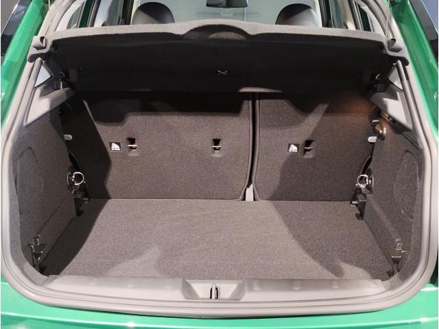 MINI クーパーDプレミアムプラスパッケージクラシックトリム ワンオーナー レザレットシート シートヒーター アクティブクルーズコントロール アップルカープレイ コンフォートアクセス 純正16インチAW シートヒーター ミラーETC LEDライト バックカメラ(23枚目)