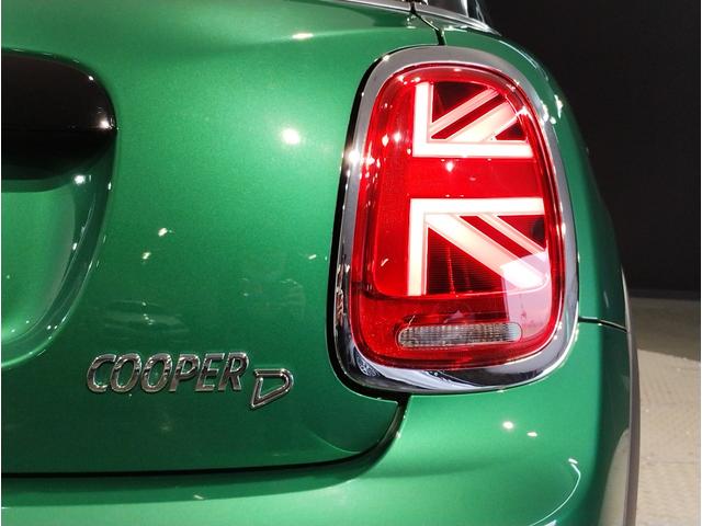 MINI クーパーDプレミアムプラスパッケージクラシックトリム ワンオーナー レザレットシート シートヒーター アクティブクルーズコントロール アップルカープレイ コンフォートアクセス 純正16インチAW シートヒーター ミラーETC LEDライト バックカメラ(80枚目)