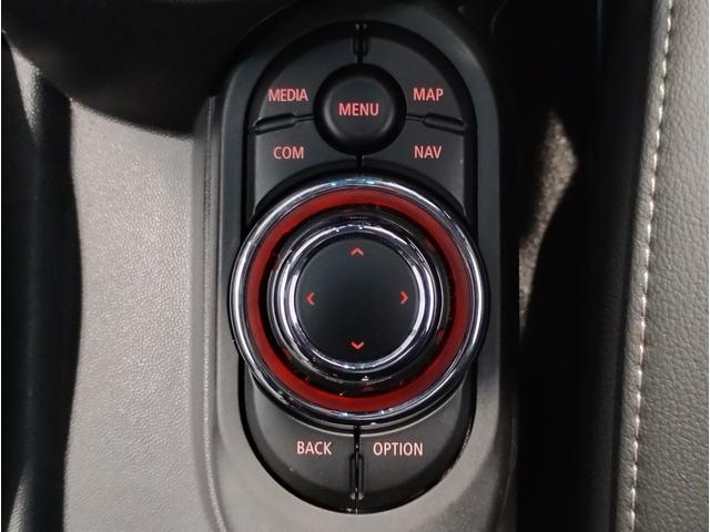 ＭＩＮＩ クーパーＤ　ブリック・レーン・エディション　限定車　クラシックトリム　純正ナビ　１７インチＡＷ　ブラックレザーシート　シートヒーター　バックカメラ　ＰＤＣセンサー　コンフォートアクセス　ミラーＥＴＣ　ＬＥＤヘッドライト（46枚目）