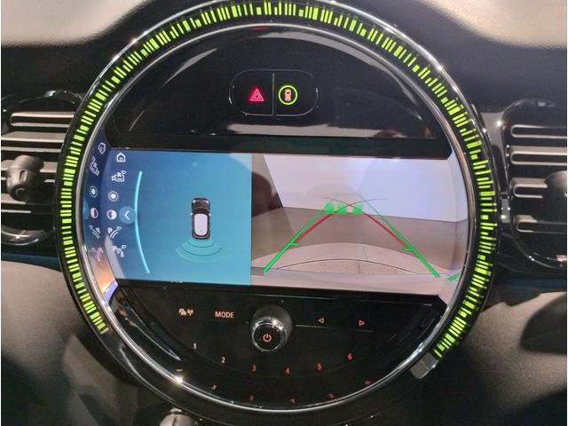 ＭＩＮＩ クーパーＤ　ブリック・レーン・エディション　限定車　クラシックトリム　純正ナビ　１７インチＡＷ　ブラックレザーシート　シートヒーター　バックカメラ　ＰＤＣセンサー　コンフォートアクセス　ミラーＥＴＣ　ＬＥＤヘッドライト（58枚目）