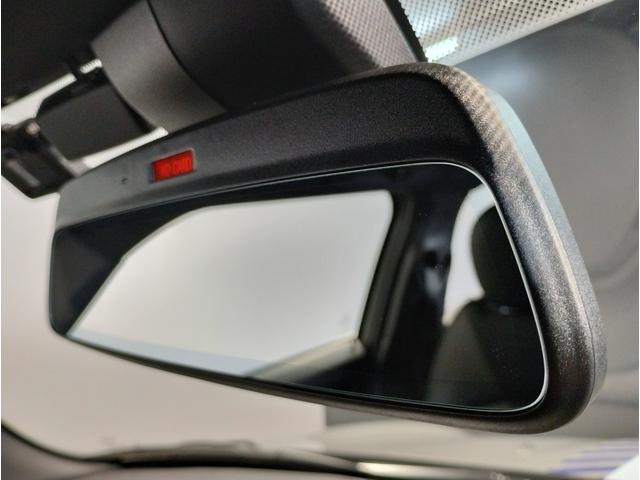 ＭＩＮＩ クーパーＤ　ブリック・レーン・エディション　限定車　クラシックトリム　純正ナビ　１７インチＡＷ　ブラックレザーシート　シートヒーター　バックカメラ　ＰＤＣセンサー　コンフォートアクセス　ミラーＥＴＣ　ＬＥＤヘッドライト（67枚目）