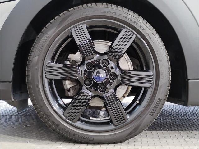 ＭＩＮＩ クーパーＤ　ブリック・レーン・エディション　限定車　クラシックトリム　純正ナビ　１７インチＡＷ　ブラックレザーシート　シートヒーター　バックカメラ　ＰＤＣセンサー　コンフォートアクセス　ミラーＥＴＣ　ＬＥＤヘッドライト（80枚目）