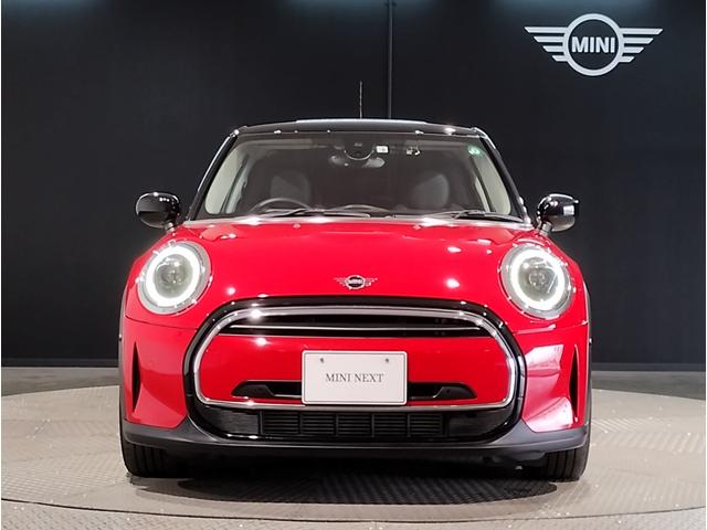 MINI クーパーD クラシック・トリム ワンオーナー AppleCarplay シートヒーター バックカメラ コンフォートアクセス LEDヘッドライト ユニオンジャックテールランプ クラシックトリム 純正16インチアルミホイール(5枚目)