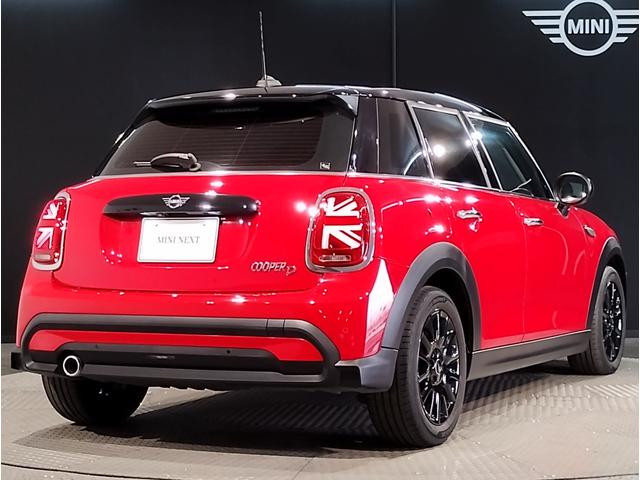 MINI クーパーD クラシック・トリム ワンオーナー AppleCarplay シートヒーター バックカメラ コンフォートアクセス LEDヘッドライト ユニオンジャックテールランプ クラシックトリム 純正16インチアルミホイール(10枚目)