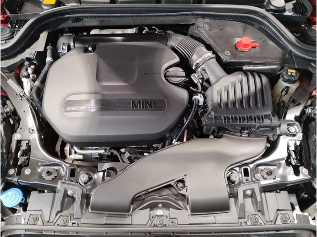 MINI クーパーD クラシック・トリム ワンオーナー AppleCarplay シートヒーター バックカメラ コンフォートアクセス LEDヘッドライト ユニオンジャックテールランプ クラシックトリム 純正16インチアルミホイール(13枚目)