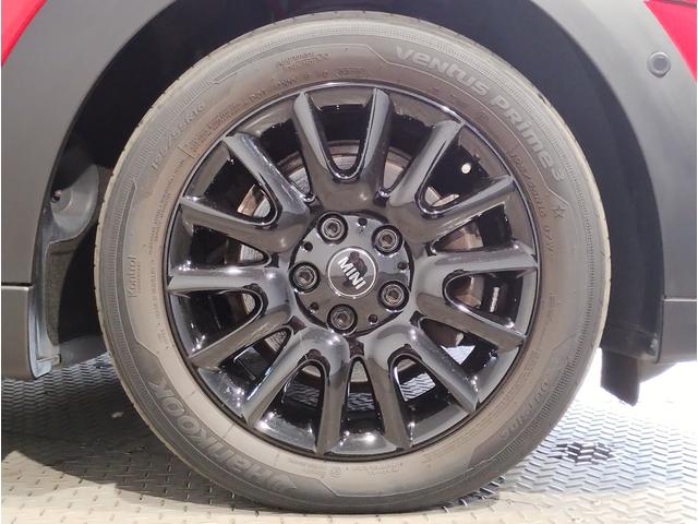 MINI クーパーD クラシック・トリム ワンオーナー AppleCarplay シートヒーター バックカメラ コンフォートアクセス LEDヘッドライト ユニオンジャックテールランプ クラシックトリム 純正16インチアルミホイール(18枚目)