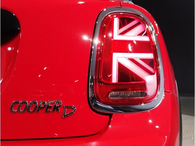 MINI クーパーD クラシック・トリム ワンオーナー AppleCarplay シートヒーター バックカメラ コンフォートアクセス LEDヘッドライト ユニオンジャックテールランプ クラシックトリム 純正16インチアルミホイール(22枚目)
