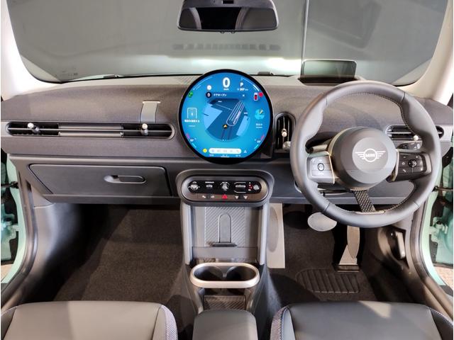 MINI クーパーS クラシック・トリム デモカー 18インチAW ホワイトルーフ クラシックトリム LEDヘッドライト コンフォートアクセス ミラーETC 全周囲カメラ LEDヘッドライト ヘッドアップディスプレイ(20枚目)