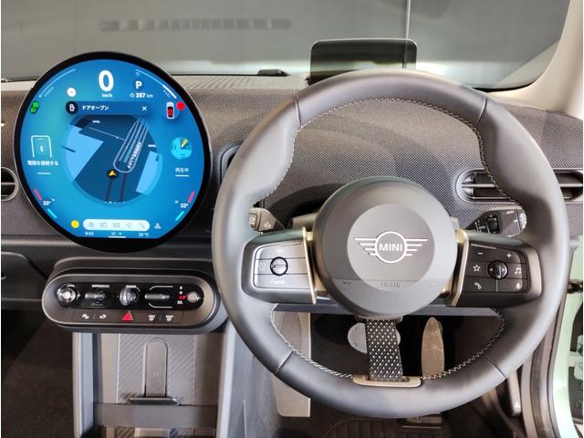 MINI クーパーS クラシック・トリム デモカー 18インチAW ホワイトルーフ クラシックトリム LEDヘッドライト コンフォートアクセス ミラーETC 全周囲カメラ LEDヘッドライト ヘッドアップディスプレイ(21枚目)