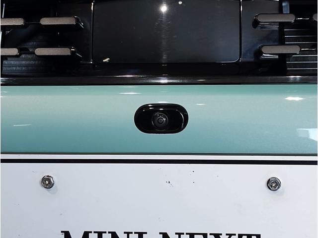 MINI クーパーS クラシック・トリム デモカー 18インチAW ホワイトルーフ クラシックトリム LEDヘッドライト コンフォートアクセス ミラーETC 全周囲カメラ LEDヘッドライト ヘッドアップディスプレイ(43枚目)