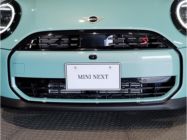 MINI クーパーS クラシック・トリム デモカー 18インチAW ホワイトルーフ クラシックトリム LEDヘッドライト コンフォートアクセス ミラーETC 全周囲カメラ LEDヘッドライト ヘッドアップディスプレイ(44枚目)