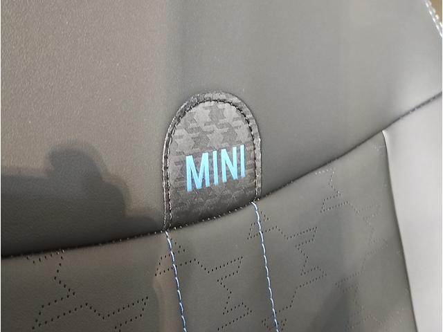 MINI クーパーS クラシック・トリム デモカー 18インチAW ホワイトルーフ クラシックトリム LEDヘッドライト コンフォートアクセス ミラーETC 全周囲カメラ LEDヘッドライト ヘッドアップディスプレイ(54枚目)