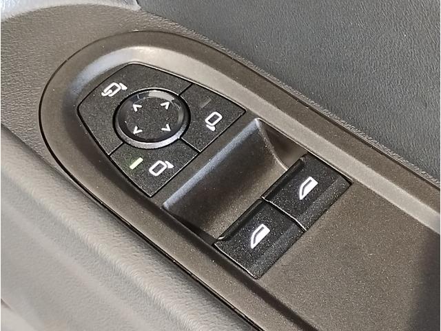 MINI クーパーS クラシック・トリム デモカー 18インチAW ホワイトルーフ クラシックトリム LEDヘッドライト コンフォートアクセス ミラーETC 全周囲カメラ LEDヘッドライト ヘッドアップディスプレイ(57枚目)