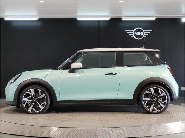 MINI クーパーS クラシック・トリム デモカー 18インチAW ホワイトルーフ クラシックトリム LEDヘッドライト コンフォートアクセス ミラーETC 全周囲カメラ LEDヘッドライト ヘッドアップディスプレイ(76枚目)