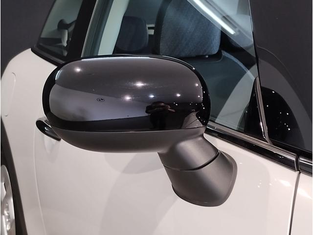 MINI クーパーC クラシック・トリム クラシックトリム ヘッドアップディスプレイ ブラックルーフ シートヒーター ドライビングアシストプラス コンフォートアクセス LEDヘッドライト バックカメラ PDCセンサー インテリジェントセーフテ(45枚目)