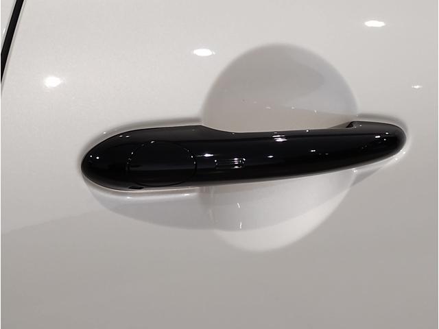 MINI クーパーC クラシック・トリム クラシックトリム ヘッドアップディスプレイ ブラックルーフ シートヒーター ドライビングアシストプラス コンフォートアクセス LEDヘッドライト バックカメラ PDCセンサー インテリジェントセーフテ(46枚目)