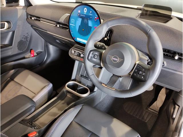 MINI クーパーC クラシック・トリム クラシックトリム ヘッドアップディスプレイ ブラックルーフ シートヒーター ドライビングアシストプラス コンフォートアクセス LEDヘッドライト バックカメラ PDCセンサー インテリジェントセーフテ(52枚目)