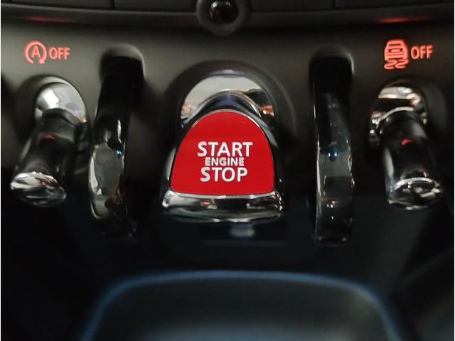 ＭＩＮＩ クーパー　クラシック・トリム　ワンオーナークラシックトリムＡｐｐｌｅＣａｒｐｌａｙ　バックカメラ　ＬＥＤライト　純正１６インチアルミホイール　プレミアムプラス　同色ルーフ　　ヘッドアップディスプレイ　シートヒーター　ワイヤレス充電（42枚目）