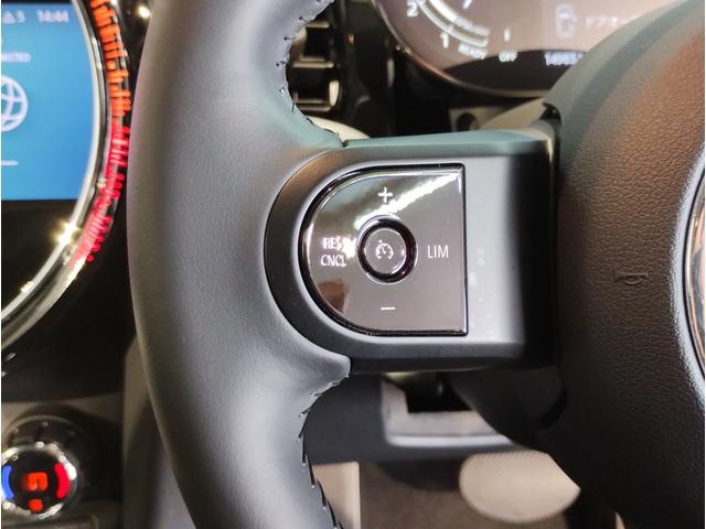 ＭＩＮＩ クーパー　クラシック・トリム　ワンオーナークラシックトリムＡｐｐｌｅＣａｒｐｌａｙ　バックカメラ　ＬＥＤライト　純正１６インチアルミホイール　プレミアムプラス　同色ルーフ　　ヘッドアップディスプレイ　シートヒーター　ワイヤレス充電（53枚目）