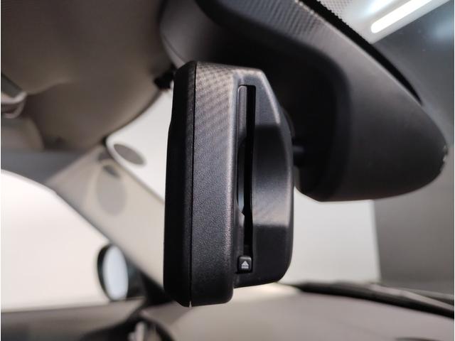ＭＩＮＩ クーパー　クラシック・トリム　ワンオーナークラシックトリムＡｐｐｌｅＣａｒｐｌａｙ　バックカメラ　ＬＥＤライト　純正１６インチアルミホイール　プレミアムプラス　同色ルーフ　　ヘッドアップディスプレイ　シートヒーター　ワイヤレス充電（61枚目）