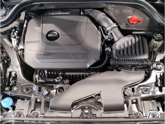 ＭＩＮＩ クーパー　クラシック・トリム　ワンオーナークラシックトリムＡｐｐｌｅＣａｒｐｌａｙ　バックカメラ　ＬＥＤライト　純正１６インチアルミホイール　プレミアムプラス　同色ルーフ　　ヘッドアップディスプレイ　シートヒーター　ワイヤレス充電（62枚目）
