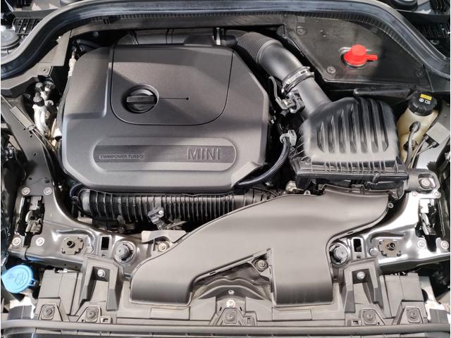 MINI ジョンクーパーワークス ジョンクーパーワークストリム デジタルパッケージ JCWトリム シートヒーター ドライビングアシストプラス ヘッドアップディスプレイ 18インチAW LEDヘッドライト ミラーETC コンフォートアクセス(18枚目)