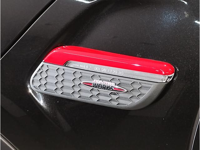 MINI ジョンクーパーワークス ジョンクーパーワークストリム デジタルパッケージ JCWトリム シートヒーター ドライビングアシストプラス ヘッドアップディスプレイ 18インチAW LEDヘッドライト ミラーETC コンフォートアクセス(21枚目)