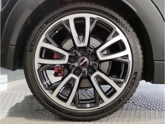 MINI ジョンクーパーワークス ジョンクーパーワークストリム デジタルパッケージ JCWトリム シートヒーター ドライビングアシストプラス ヘッドアップディスプレイ 18インチAW LEDヘッドライト ミラーETC コンフォートアクセス(25枚目)