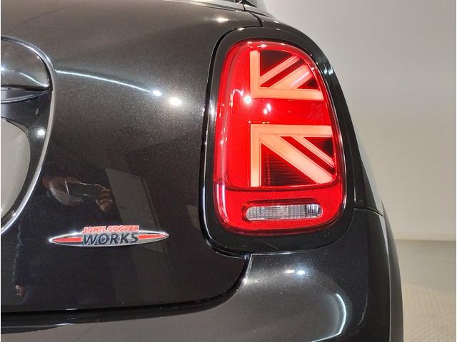 MINI ジョンクーパーワークス ジョンクーパーワークストリム デジタルパッケージ JCWトリム シートヒーター ドライビングアシストプラス ヘッドアップディスプレイ 18インチAW LEDヘッドライト ミラーETC コンフォートアクセス(29枚目)