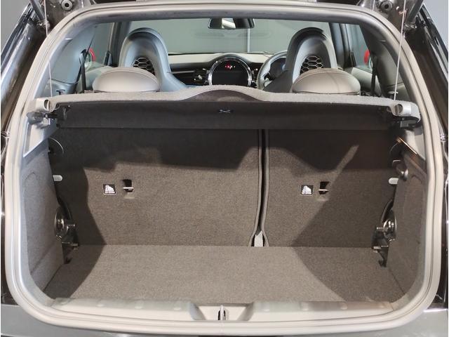 MINI ジョンクーパーワークス ジョンクーパーワークストリム デジタルパッケージ JCWトリム シートヒーター ドライビングアシストプラス ヘッドアップディスプレイ 18インチAW LEDヘッドライト ミラーETC コンフォートアクセス(32枚目)