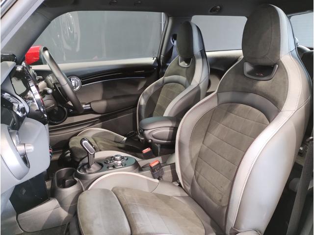 MINI ジョンクーパーワークス ジョンクーパーワークストリム デジタルパッケージ JCWトリム シートヒーター ドライビングアシストプラス ヘッドアップディスプレイ 18インチAW LEDヘッドライト ミラーETC コンフォートアクセス(37枚目)