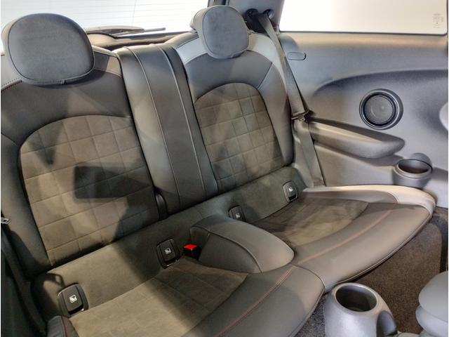 MINI ジョンクーパーワークス ジョンクーパーワークストリム デジタルパッケージ JCWトリム シートヒーター ドライビングアシストプラス ヘッドアップディスプレイ 18インチAW LEDヘッドライト ミラーETC コンフォートアクセス(38枚目)