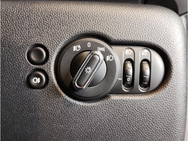 MINI ジョンクーパーワークス ジョンクーパーワークストリム デジタルパッケージ JCWトリム シートヒーター ドライビングアシストプラス ヘッドアップディスプレイ 18インチAW LEDヘッドライト ミラーETC コンフォートアクセス(47枚目)