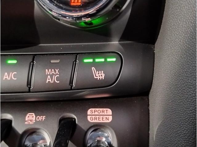 MINI ジョンクーパーワークス ジョンクーパーワークストリム デジタルパッケージ JCWトリム シートヒーター ドライビングアシストプラス ヘッドアップディスプレイ 18インチAW LEDヘッドライト ミラーETC コンフォートアクセス(53枚目)