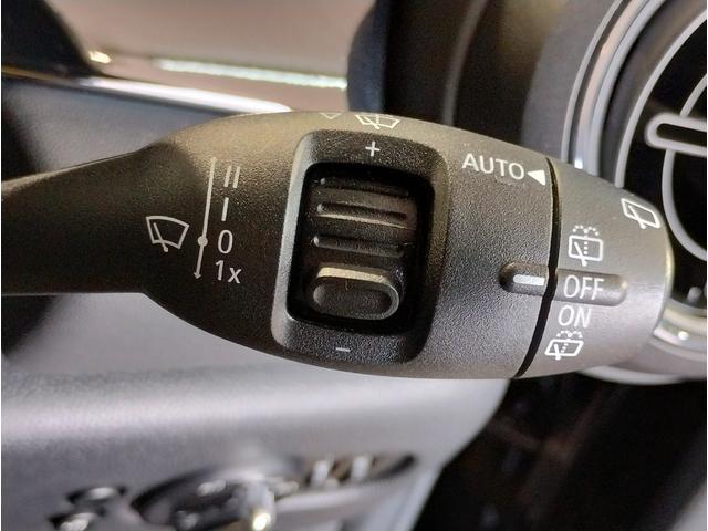 MINI ジョンクーパーワークス ジョンクーパーワークストリム デジタルパッケージ JCWトリム シートヒーター ドライビングアシストプラス ヘッドアップディスプレイ 18インチAW LEDヘッドライト ミラーETC コンフォートアクセス(68枚目)