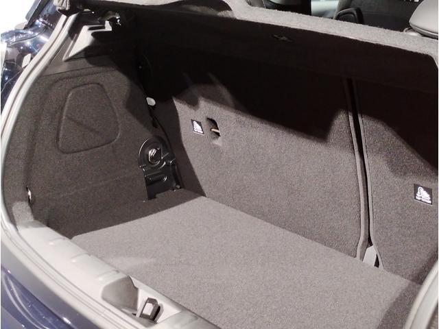 MINI クーパーSプレミアムプラスパッケージクラシックトリム クラシックトリム・アップルカープレイ・バックカメラ・シートヒーター・衝突軽減ブレーキ・ヘッドアップディスプレイ・デジタルメーター・前後PDCセンサー・コンフォートアクセス・ミラー型ETC・F56(20枚目)