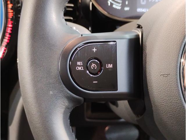 MINI クーパーSプレミアムプラスパッケージクラシックトリム クラシックトリム・アップルカープレイ・バックカメラ・シートヒーター・衝突軽減ブレーキ・ヘッドアップディスプレイ・デジタルメーター・前後PDCセンサー・コンフォートアクセス・ミラー型ETC・F56(59枚目)