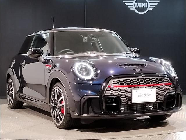 MINI ジョンクーパーワークス ジョンクーパーワークストリム JCWトリム・MINIユアーズレザーシート・18インチアルミ・アップルカープレイ・シートヒーター・バックカメラ・衝突軽減ブレーキ・アクティブクルーズコントロール・PDCセンサー・コンフォートアクセス(7枚目)