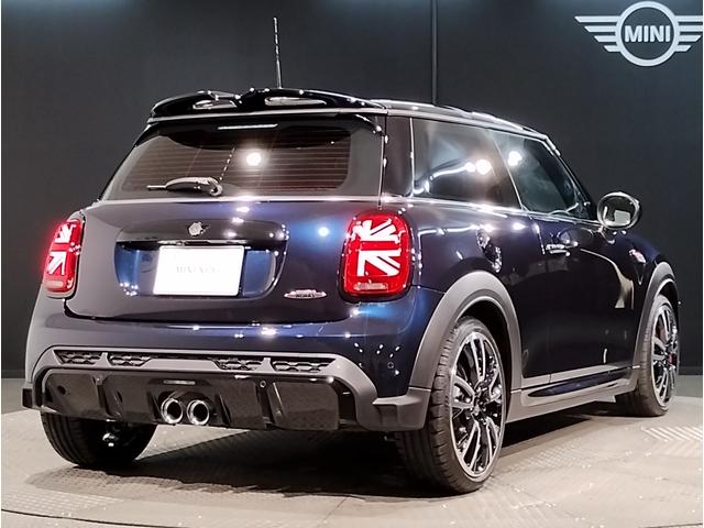 MINI ジョンクーパーワークス ジョンクーパーワークストリム JCWトリム・MINIユアーズレザーシート・18インチアルミ・アップルカープレイ・シートヒーター・バックカメラ・衝突軽減ブレーキ・アクティブクルーズコントロール・PDCセンサー・コンフォートアクセス(10枚目)