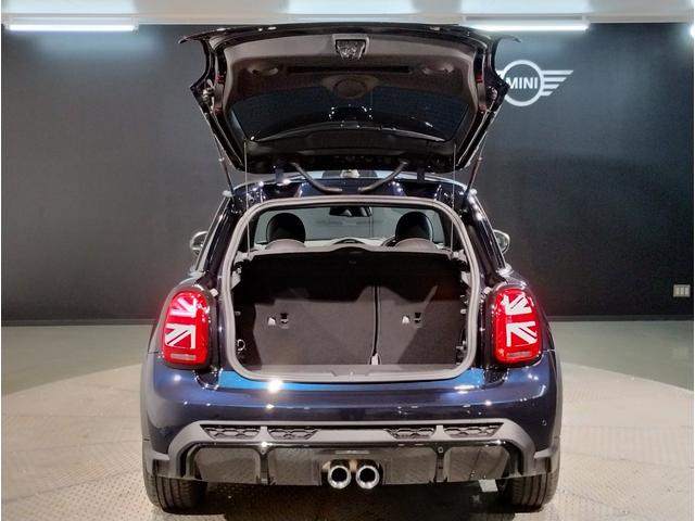 MINI ジョンクーパーワークス ジョンクーパーワークストリム JCWトリム・MINIユアーズレザーシート・18インチアルミ・アップルカープレイ・シートヒーター・バックカメラ・衝突軽減ブレーキ・アクティブクルーズコントロール・PDCセンサー・コンフォートアクセス(42枚目)