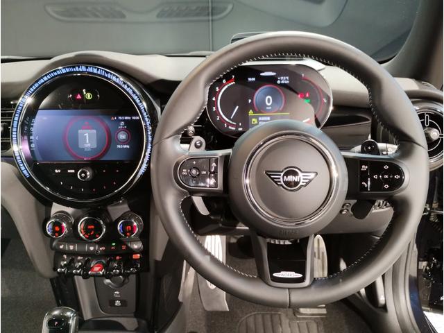MINI ジョンクーパーワークス ジョンクーパーワークストリム JCWトリム・MINIユアーズレザーシート・18インチアルミ・アップルカープレイ・シートヒーター・バックカメラ・衝突軽減ブレーキ・アクティブクルーズコントロール・PDCセンサー・コンフォートアクセス(47枚目)