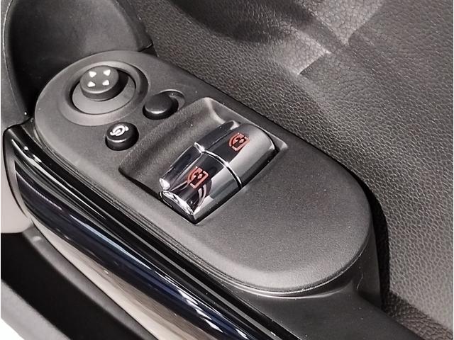 MINI ジョンクーパーワークス ジョンクーパーワークストリム JCWトリム・MINIユアーズレザーシート・18インチアルミ・アップルカープレイ・シートヒーター・バックカメラ・衝突軽減ブレーキ・アクティブクルーズコントロール・PDCセンサー・コンフォートアクセス(48枚目)