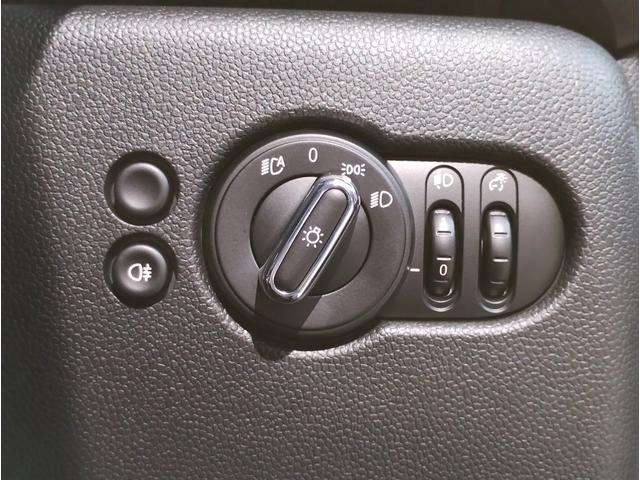 MINI ジョンクーパーワークス ジョンクーパーワークストリム JCWトリム・MINIユアーズレザーシート・18インチアルミ・アップルカープレイ・シートヒーター・バックカメラ・衝突軽減ブレーキ・アクティブクルーズコントロール・PDCセンサー・コンフォートアクセス(50枚目)