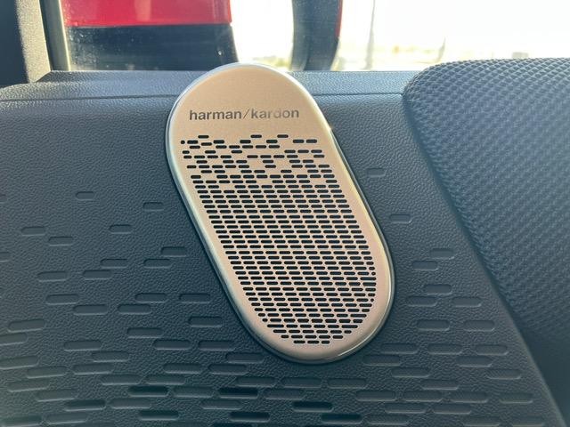 MINI JCW E ジョン・クーパー・ワークス・トリム 弊社元デモカー・サンルーフ・ハーマンカードン・電動シート・シートヒーター・ステアリングヒーター・全周囲カメラ・純正ナビ・ヘッドアップディスプレイ・アクティブクルーズコントロール・純正18AW(29枚目)