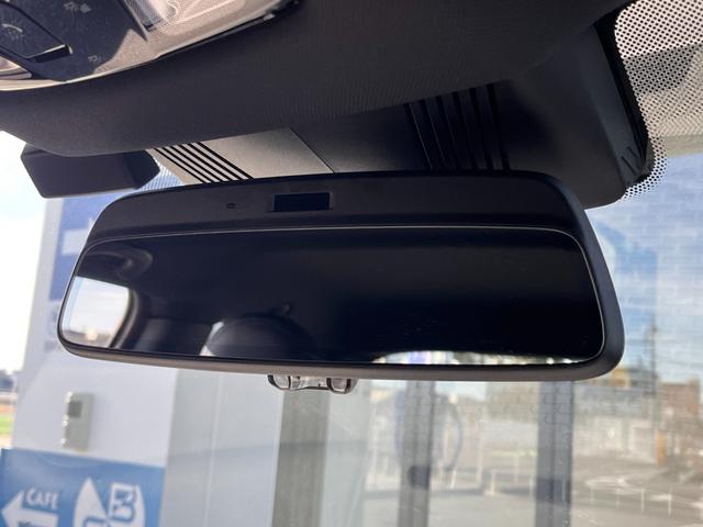 MINI クーパーS フェイバリット・トリム 弊社元デモカー ベスキンナイトシェードブルーシート ヘッドアップディスプレイ ステアリングヒーター シートヒーター 全周囲カメラ アクティブクルーズコントロール 純正HDDナビ LEDヘッドライト(32枚目)