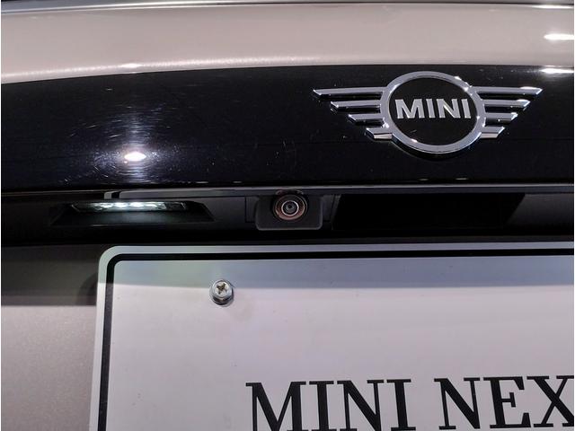 MINI クーパー クラシック・トリム 元レンタ プレミアムプラスPKG ヘッドアップディスプレイ シートヒーター Applecarplay バックカメラ 純正16インチアルミホイール ミラー内蔵ETC ユニオンジャックテールランプ(17枚目)