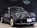 ＭＩＮＩ クーパーＣ　フェイバリット・トリム　弊社元デモレンタ　Ｍパッケージ　ハーマンカードンスピーカー　べスキンナイトシェードブルーシート　シートヒーター　ステアリングヒーター　アクティブクルーズコントロール　ステアリングアシスト（7枚目）
